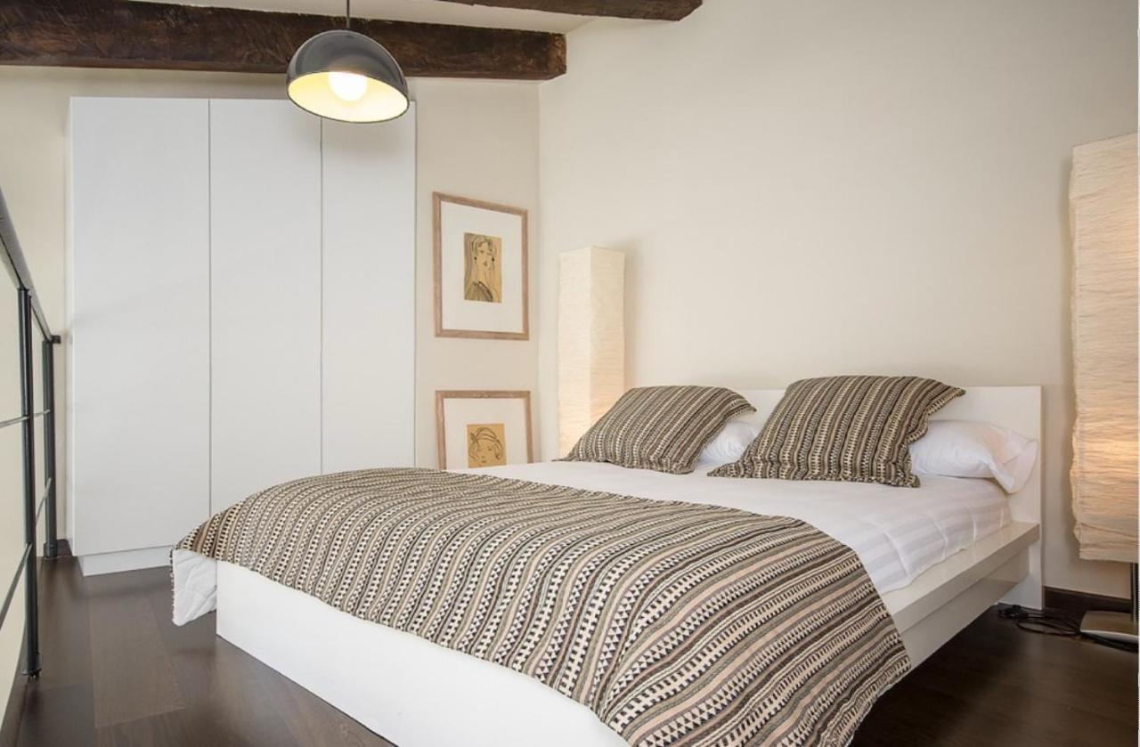No Turistic Rental, Duplex Penthouse In The Historic Center, Valencia, Ideal For Those Looking To Stay In The City For A Season, Including Professionals And Students Eksteriør billede