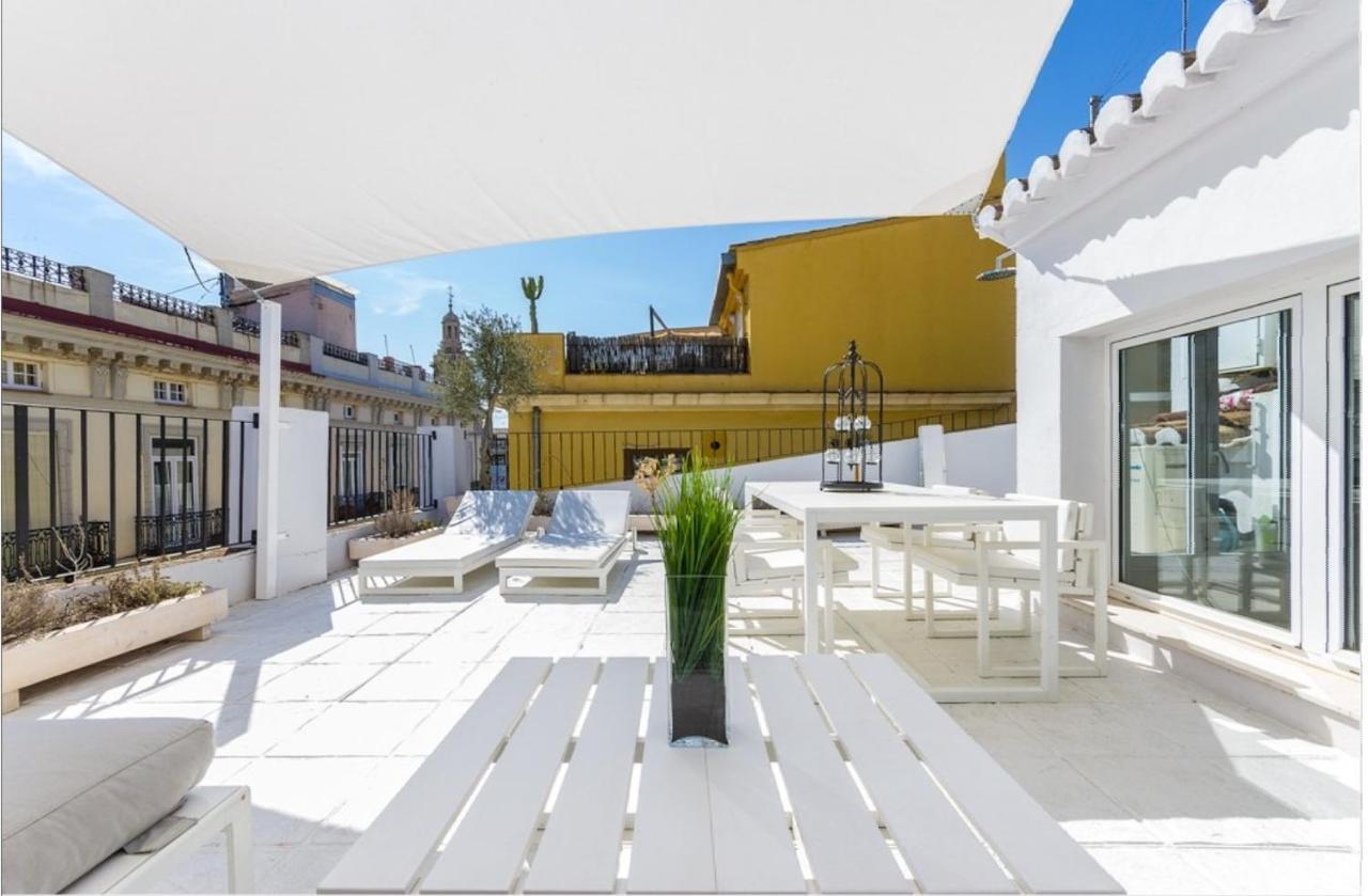 No Turistic Rental, Duplex Penthouse In The Historic Center, Valencia, Ideal For Those Looking To Stay In The City For A Season, Including Professionals And Students Eksteriør billede